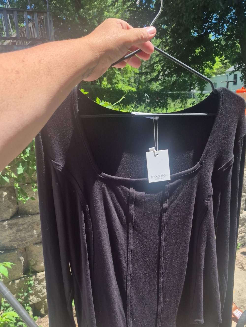 MANGOPOP Black Long-Sleeve Bodysuit
